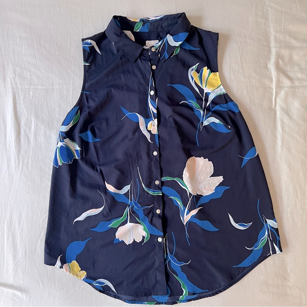 Sleeveless button down floral blouse